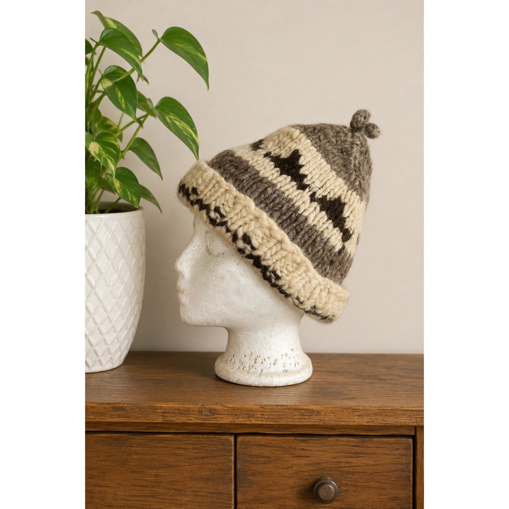 Handmade Coast Salish Cowichan Wool Toque First Nations Knit Hat PNW Winter Cap‎